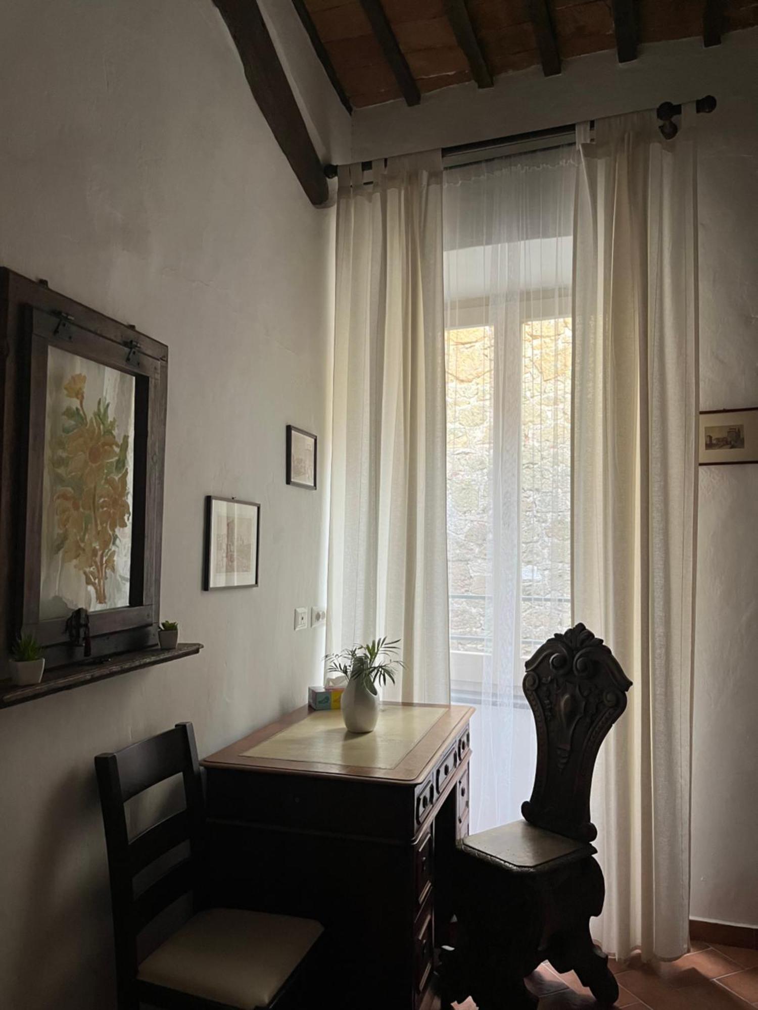 Il Girasole Storico Apartment Питиляно Екстериор снимка